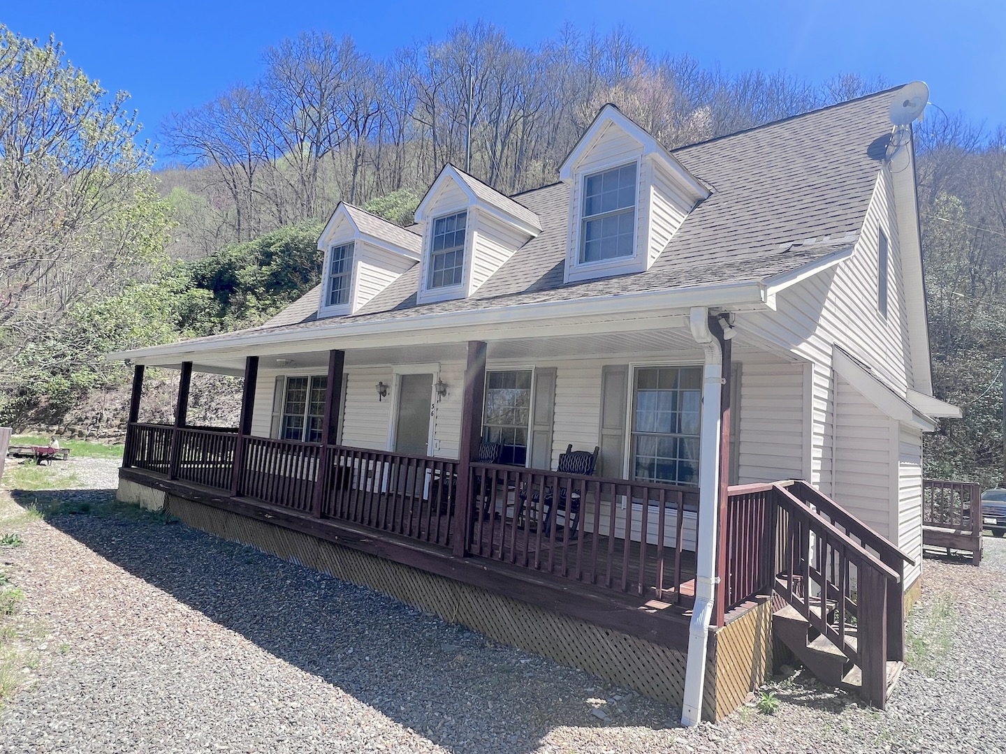 Bryson City, North Carolina 28713, 2 Bedrooms Bedrooms, ,2.5 BathroomsBathrooms,Residential,For Sale,8366