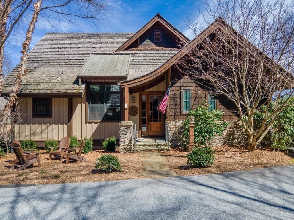 Highlands, North Carolina 28741, 3 Bedrooms Bedrooms, ,3.5 BathroomsBathrooms,Residential,For Sale,8628