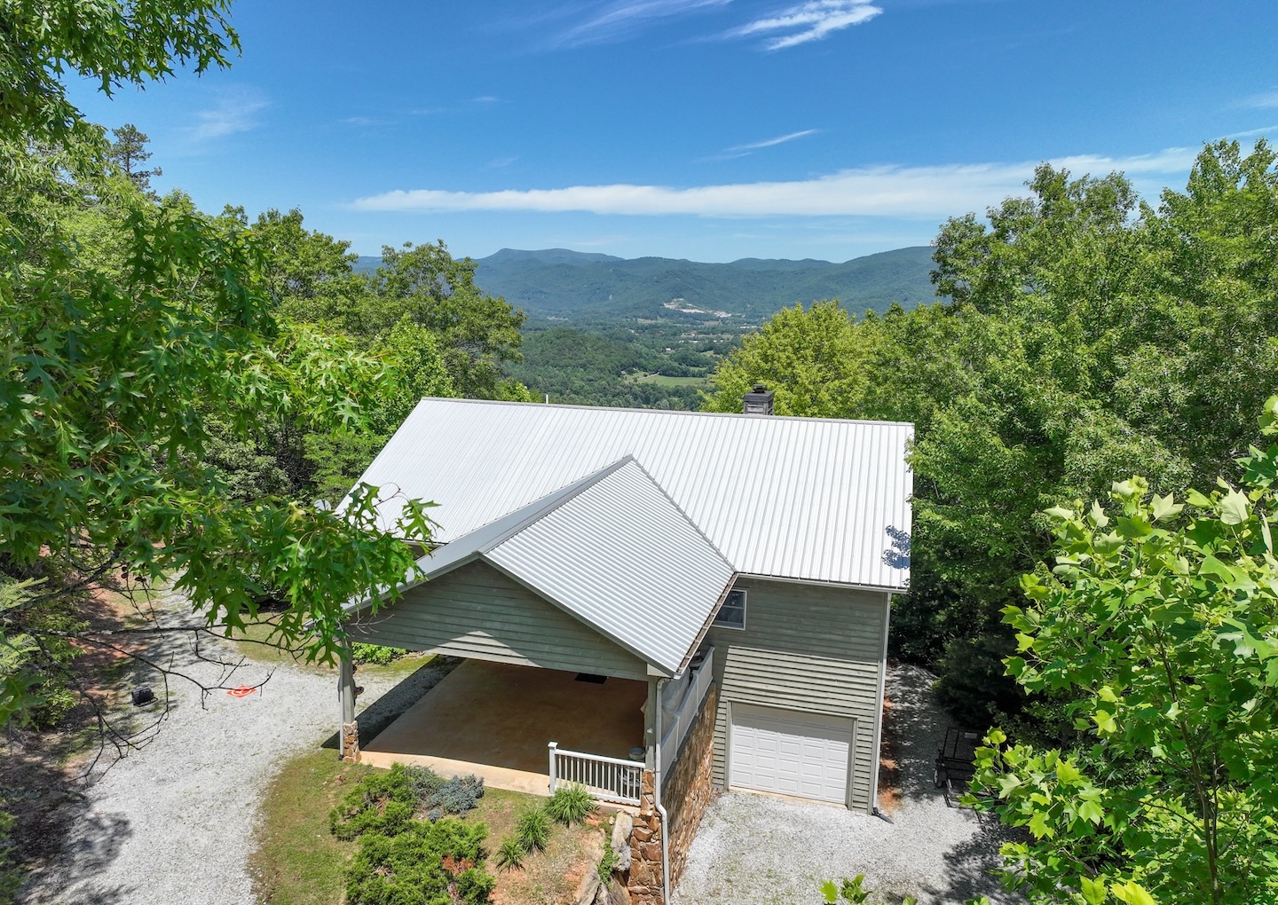 Rabun Gap, Georgia 30568, 3 Bedrooms Bedrooms, ,3 BathroomsBathrooms,Residential,For Sale,8721