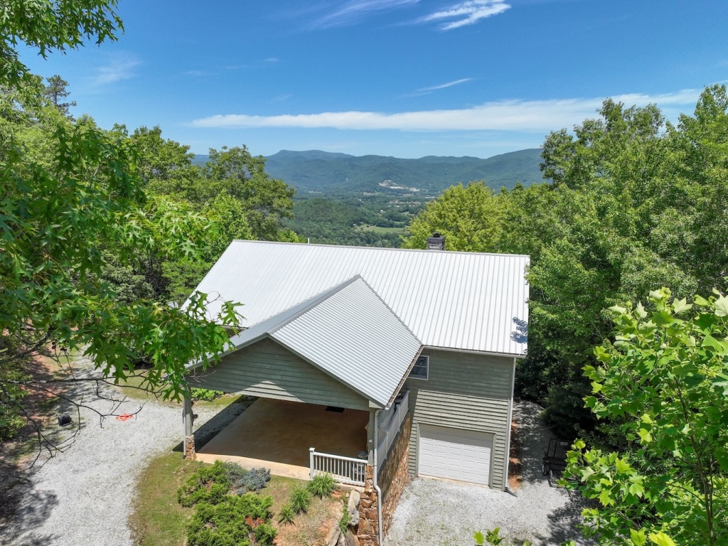 Rabun Gap, Georgia 30568, 3 Bedrooms Bedrooms, ,3 BathroomsBathrooms,Residential,For Sale,8721