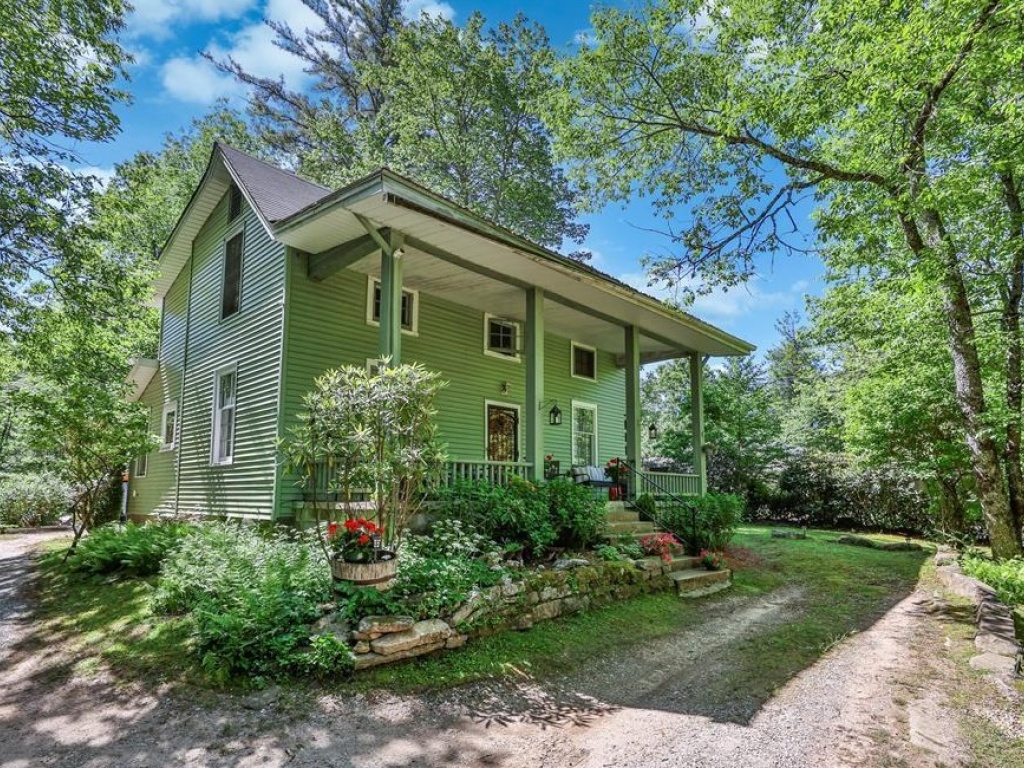 Highlands, North Carolina 28741, ,Acreage,For Sale,9024