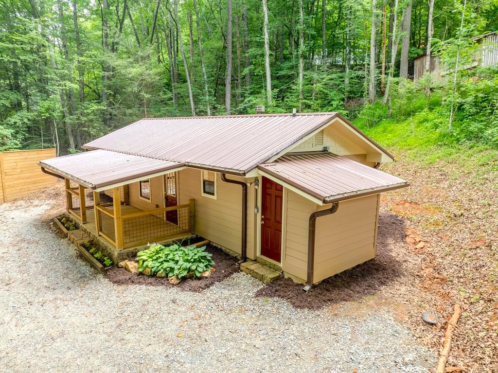 Bryson City, North Carolina 28713, 2 Bedrooms Bedrooms, ,1 BathroomBathrooms,Residential,For Sale,9183
