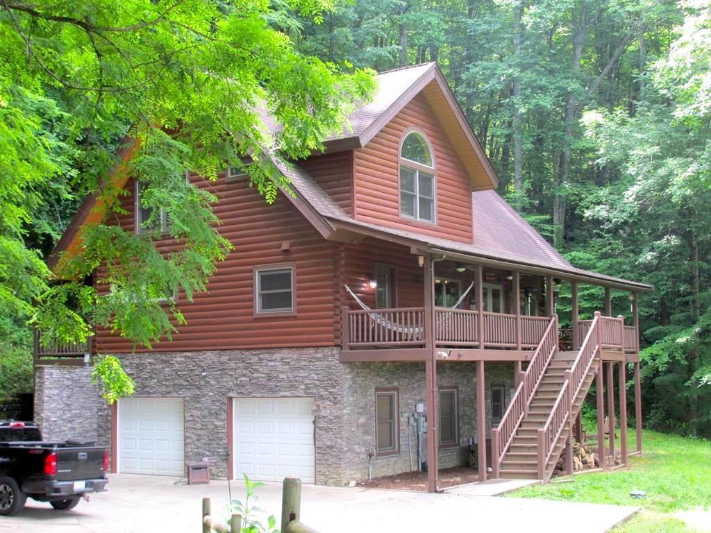 Cullowhee, North Carolina 28723, 3 Bedrooms Bedrooms, ,3.5 BathroomsBathrooms,Residential,For Sale,9218