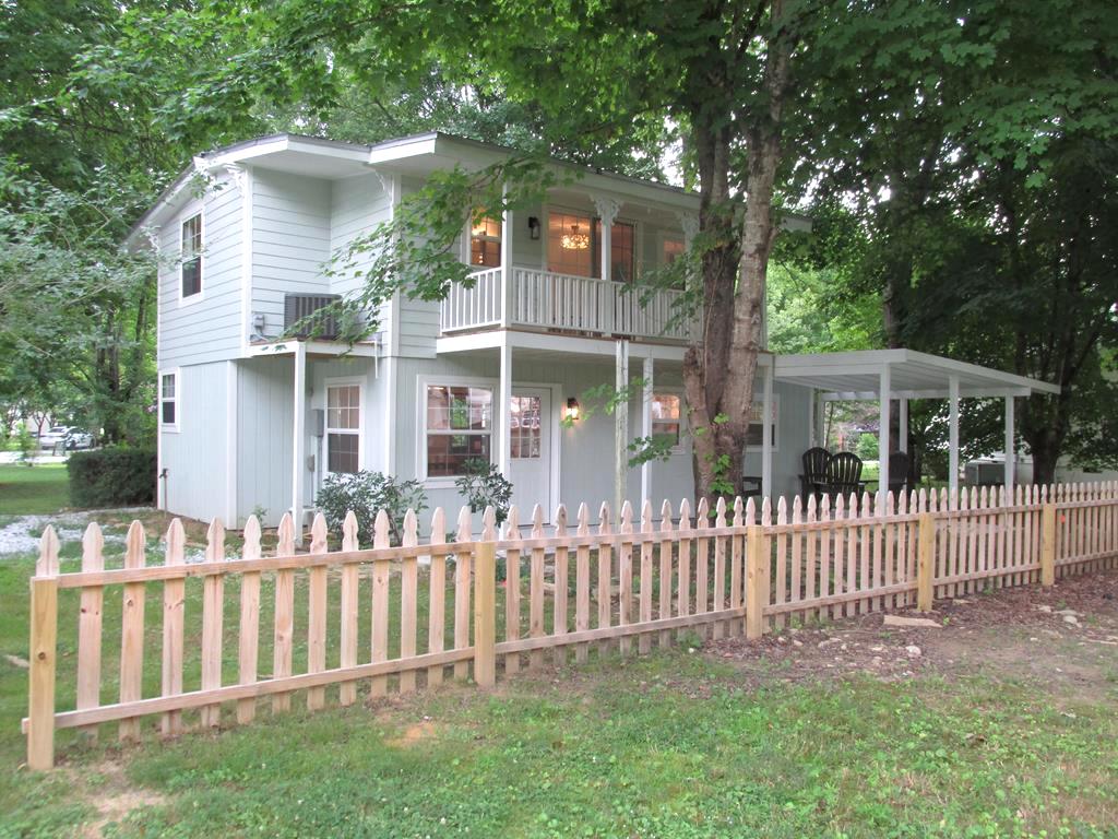 Bryson City, North Carolina 28713, 2 Bedrooms Bedrooms, ,2 BathroomsBathrooms,Residential,For Sale,9221