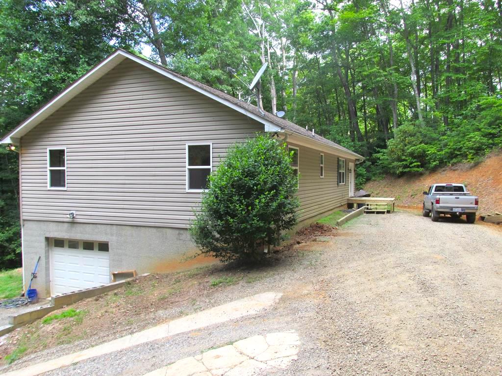 Sylva, North Carolina 28779, 3 Bedrooms Bedrooms, ,2 BathroomsBathrooms,Residential,For Sale,9222