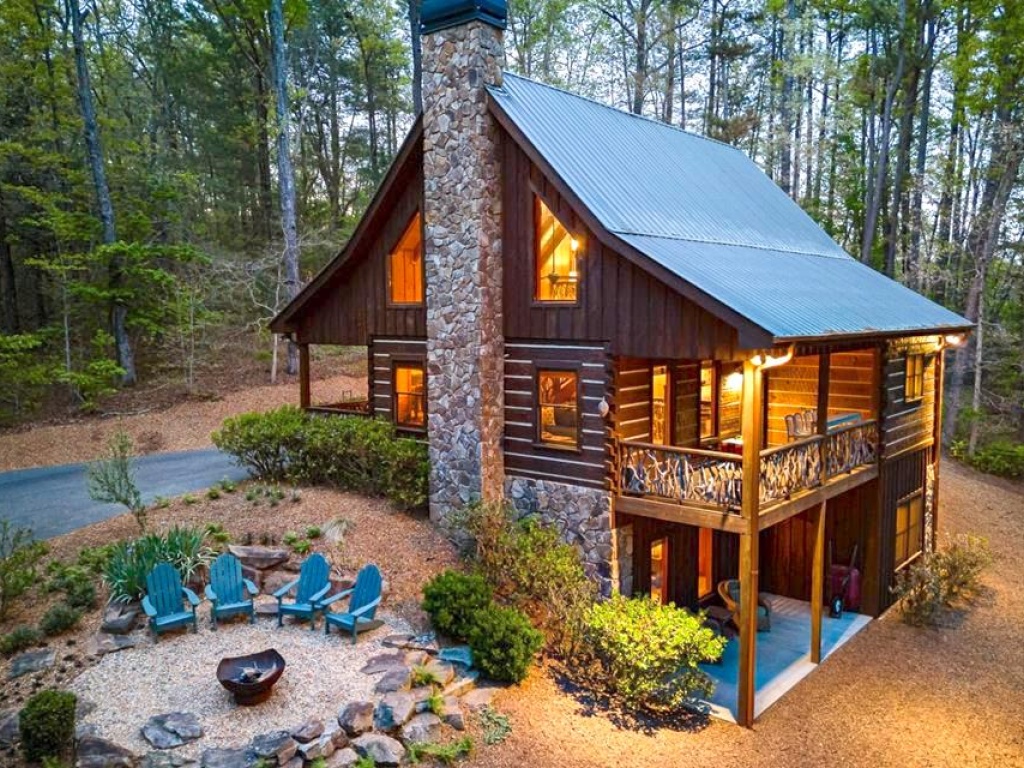 Blue Ridge, Georgia 30513, 3 Bedrooms Bedrooms, ,3 BathroomsBathrooms,Residential,For Sale,9265