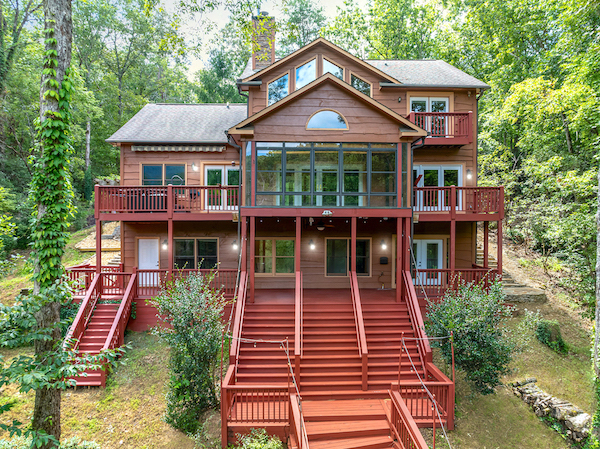 Ellijay, Georgia 30540, 5 Bedrooms Bedrooms, ,4.5 BathroomsBathrooms,Residential,For Sale,9574