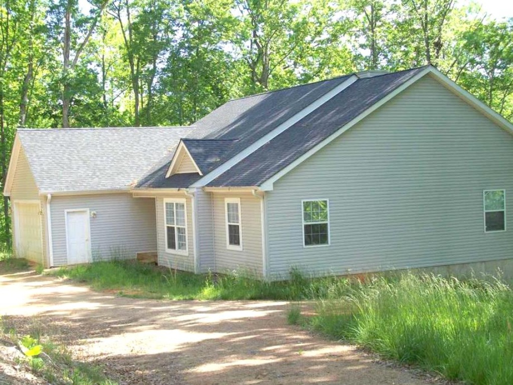 Franklin, North Carolina 28734, 3 Bedrooms Bedrooms, ,2 BathroomsBathrooms,Residential,For Sale,9689