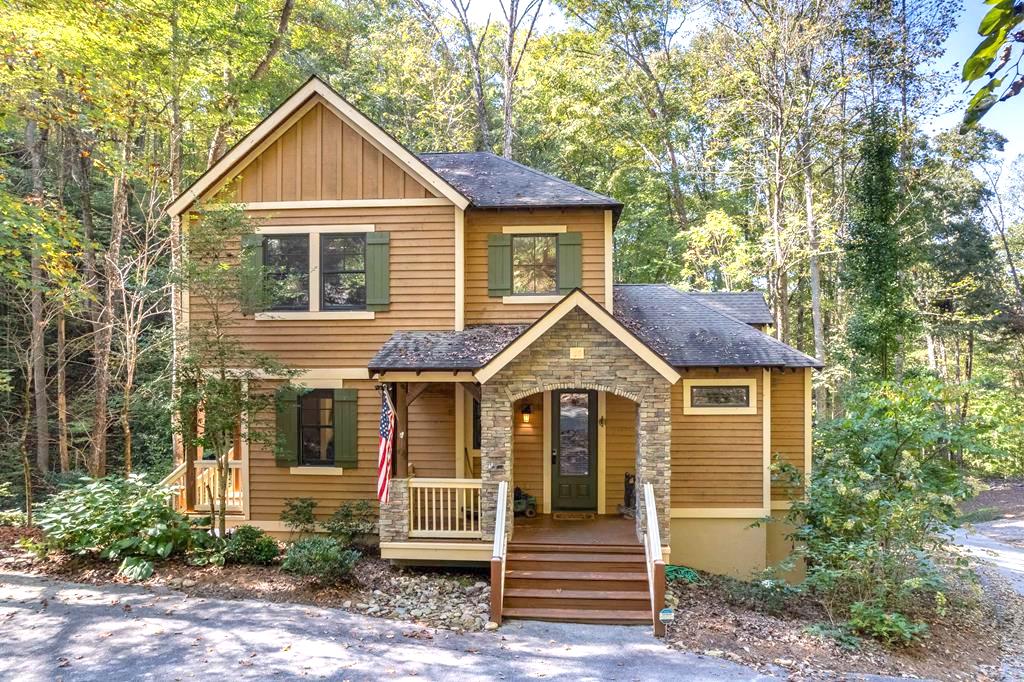 Tuckasegee, North Carolina 28783, 3 Bedrooms Bedrooms, ,2.5 BathroomsBathrooms,Residential,For Sale,9768