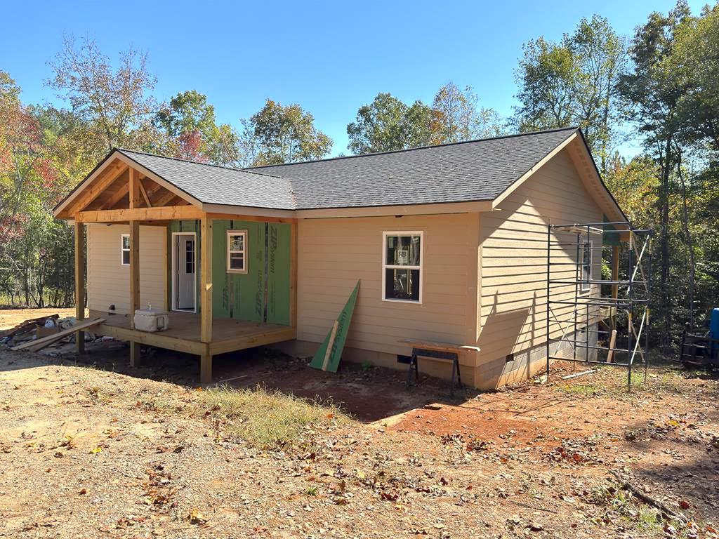 Murphy, North Carolina 28906, 2 Bedrooms Bedrooms, ,2 BathroomsBathrooms,Residential,For Sale,9827