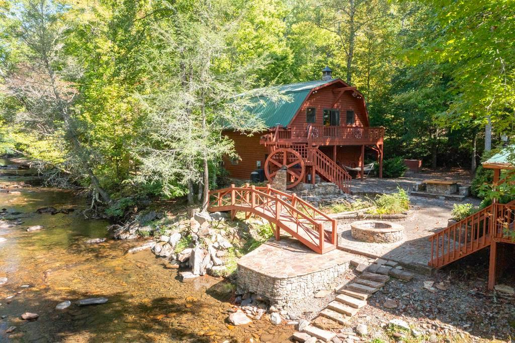 Hayesville, North Carolina 28904, 5 Bedrooms Bedrooms, ,8.5 BathroomsBathrooms,Residential,For Sale,9861