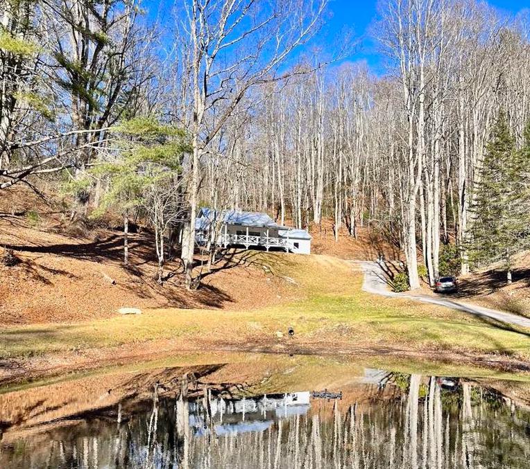 Scaly Mtn, North Carolina 28775, 3 Bedrooms Bedrooms, ,2 BathroomsBathrooms,Residential,For Sale,9884