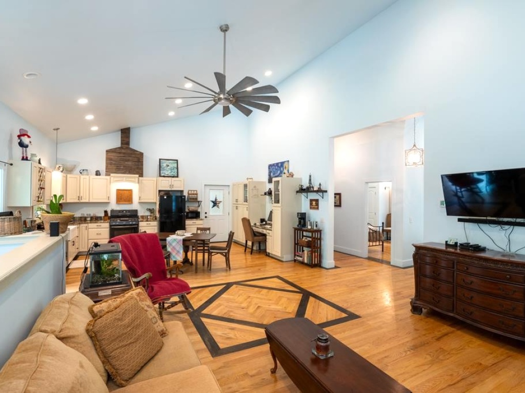 Franklin, North Carolina 28734, ,Residential,For Sale,10107