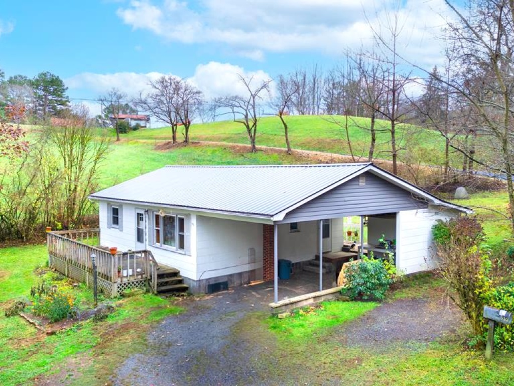 Sylva, North Carolina 28779, 2 Bedrooms Bedrooms, ,1 BathroomBathrooms,Residential,For Sale,10150