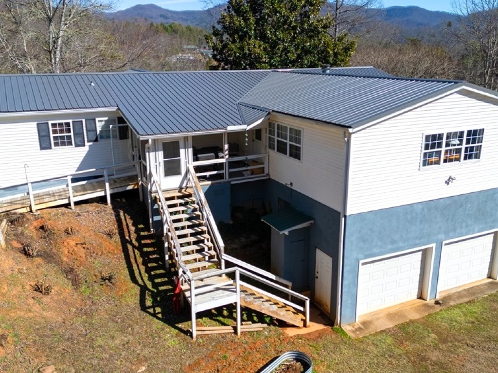 Franklin, North Carolina 28734, 3 Bedrooms Bedrooms, ,2 BathroomsBathrooms,Residential,For Sale,10325