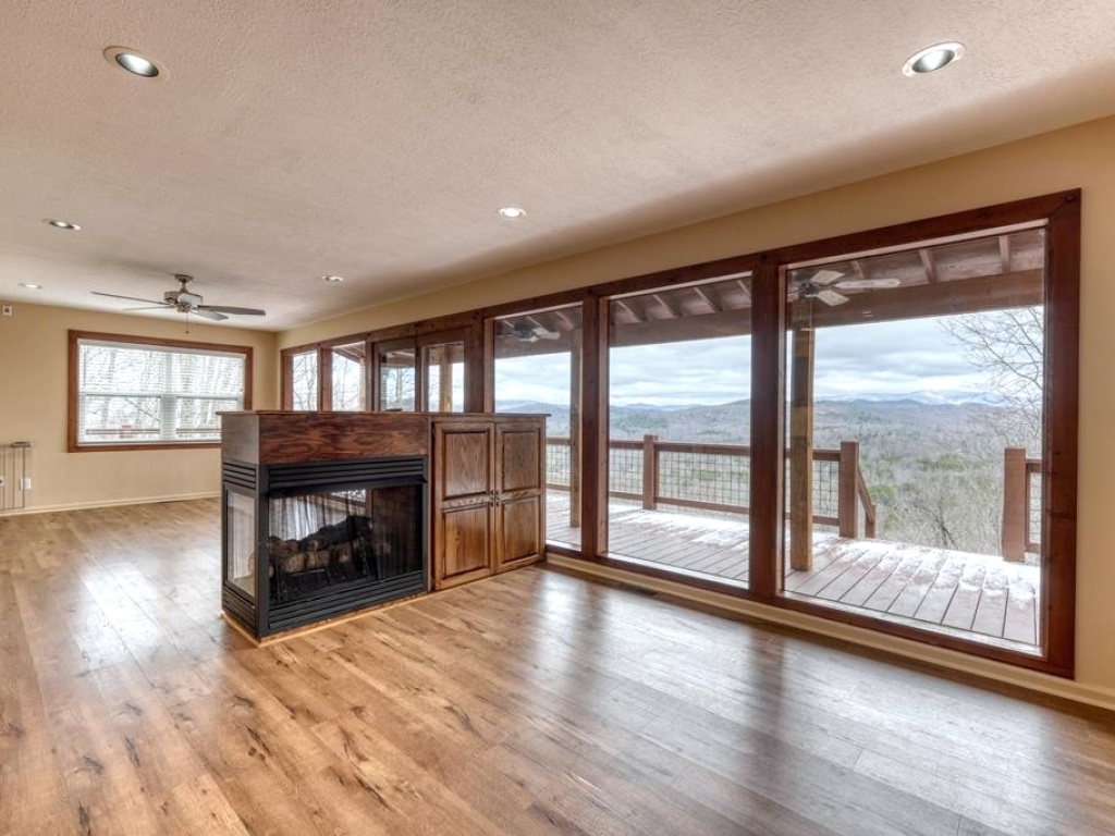 Hayesville, North Carolina 28904, 2 Bedrooms Bedrooms, ,2 BathroomsBathrooms,Residential,For Sale,10363
