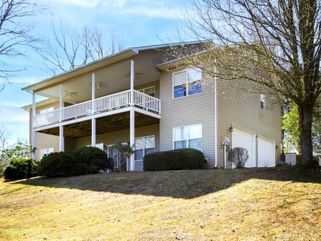Young Harris, Georgia 30582, 3 Bedrooms Bedrooms, ,3 BathroomsBathrooms,Residential,For Sale,10375
