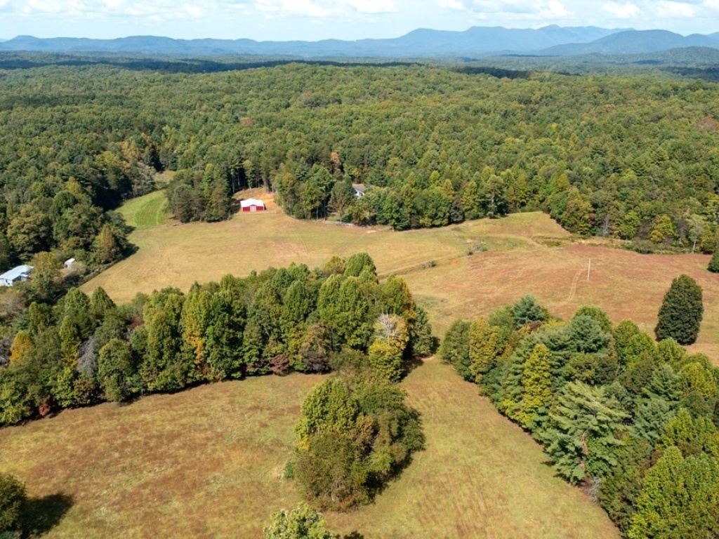 Murphy, North Carolina 28906, 3 Bedrooms Bedrooms, ,4.5 BathroomsBathrooms,Residential,For Sale,10379