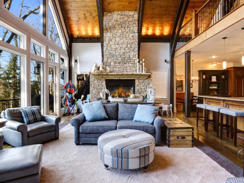 Hiawassee, Georgia 30546, 4 Bedrooms Bedrooms, ,5.5 BathroomsBathrooms,Residential,For Sale,10380