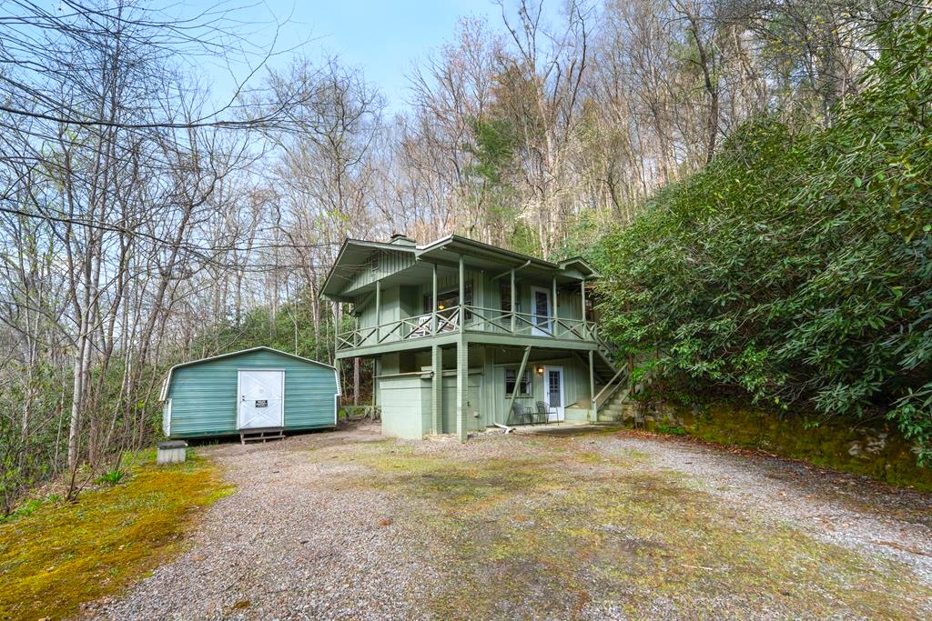 Franklin, North Carolina 28734, 2 Bedrooms Bedrooms, ,2 BathroomsBathrooms,Residential,For Sale,10396