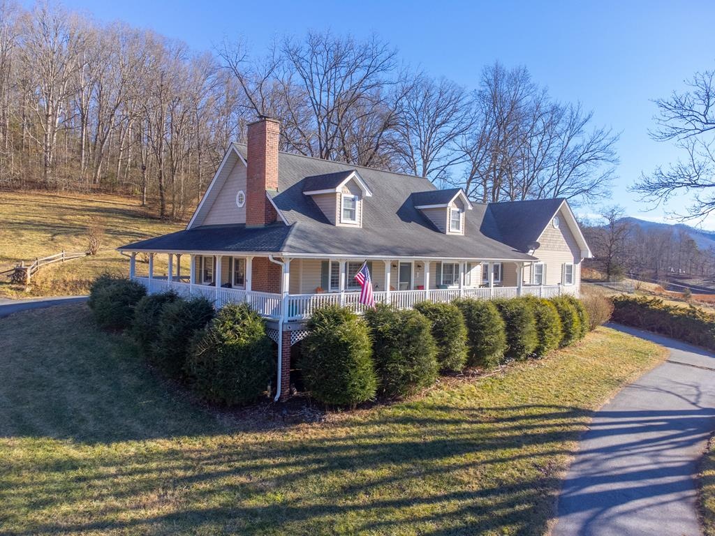 Franklin, North Carolina 28734, 3 Bedrooms Bedrooms, ,3 BathroomsBathrooms,Residential,For Sale,10431
