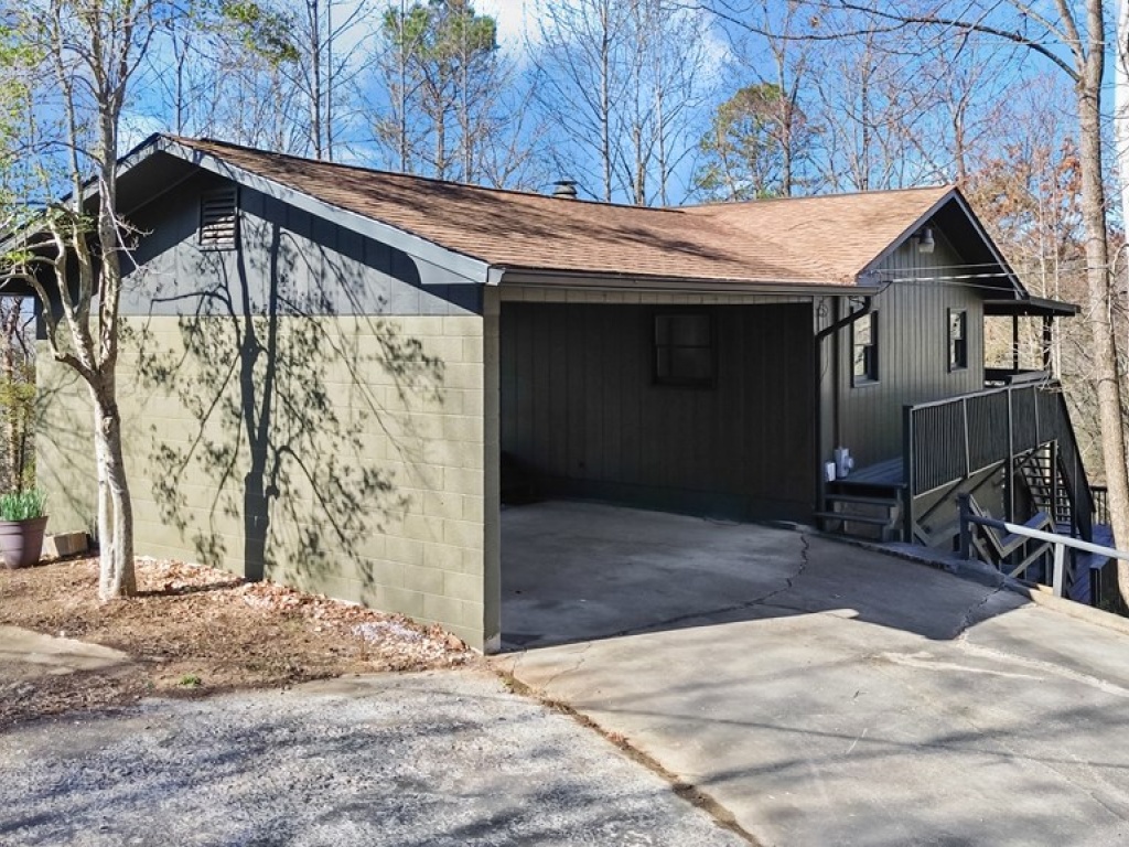 Franklin, North Carolina 28734, 3 Bedrooms Bedrooms, ,3 BathroomsBathrooms,Residential,For Sale,10433