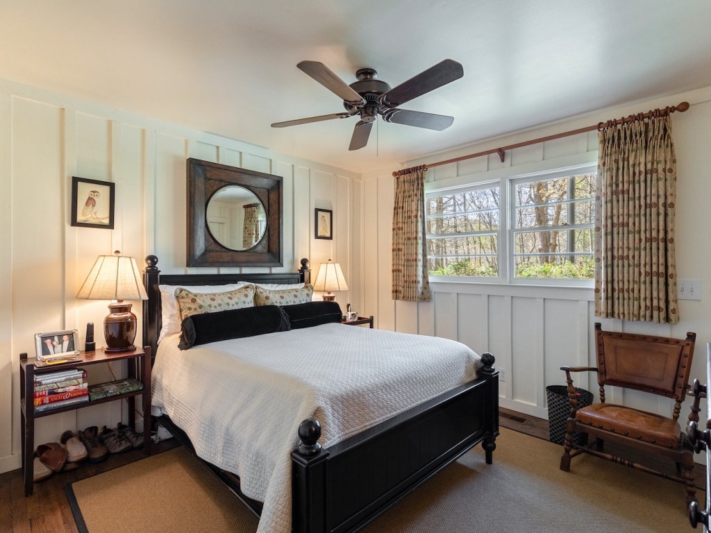 Highlands, North Carolina 28741, 2 Bedrooms Bedrooms, ,2 BathroomsBathrooms,Residential,For Sale,10435