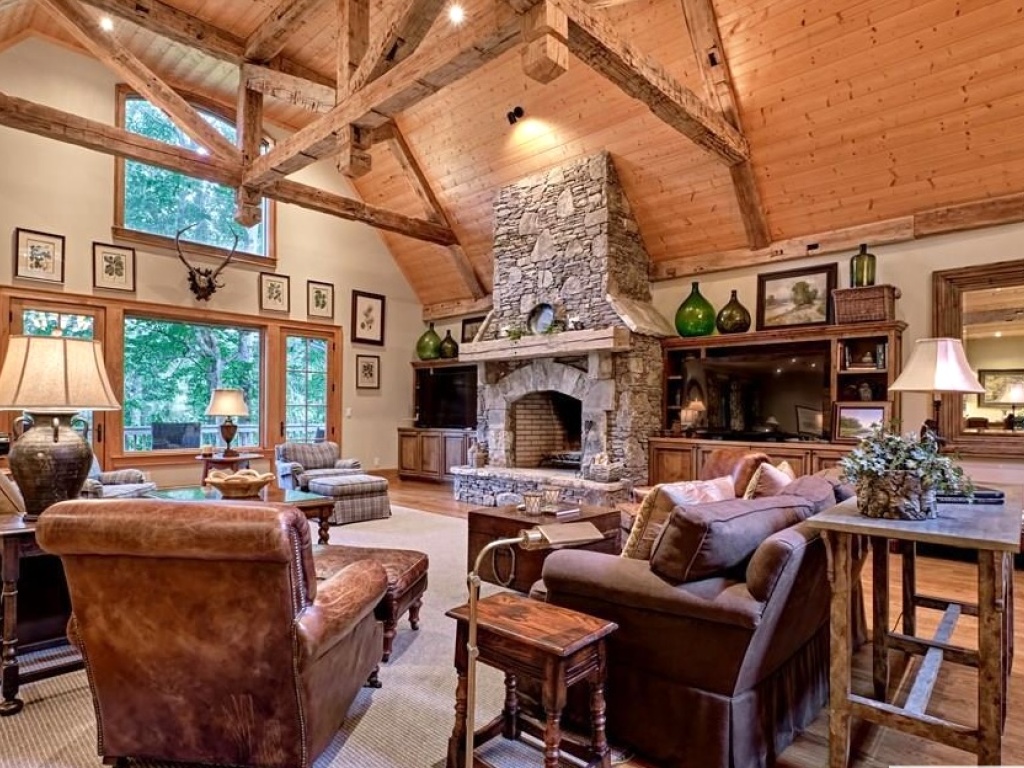 Highlands, North Carolina 28741, 4 Bedrooms Bedrooms, ,4.5 BathroomsBathrooms,Residential,For Sale,10444