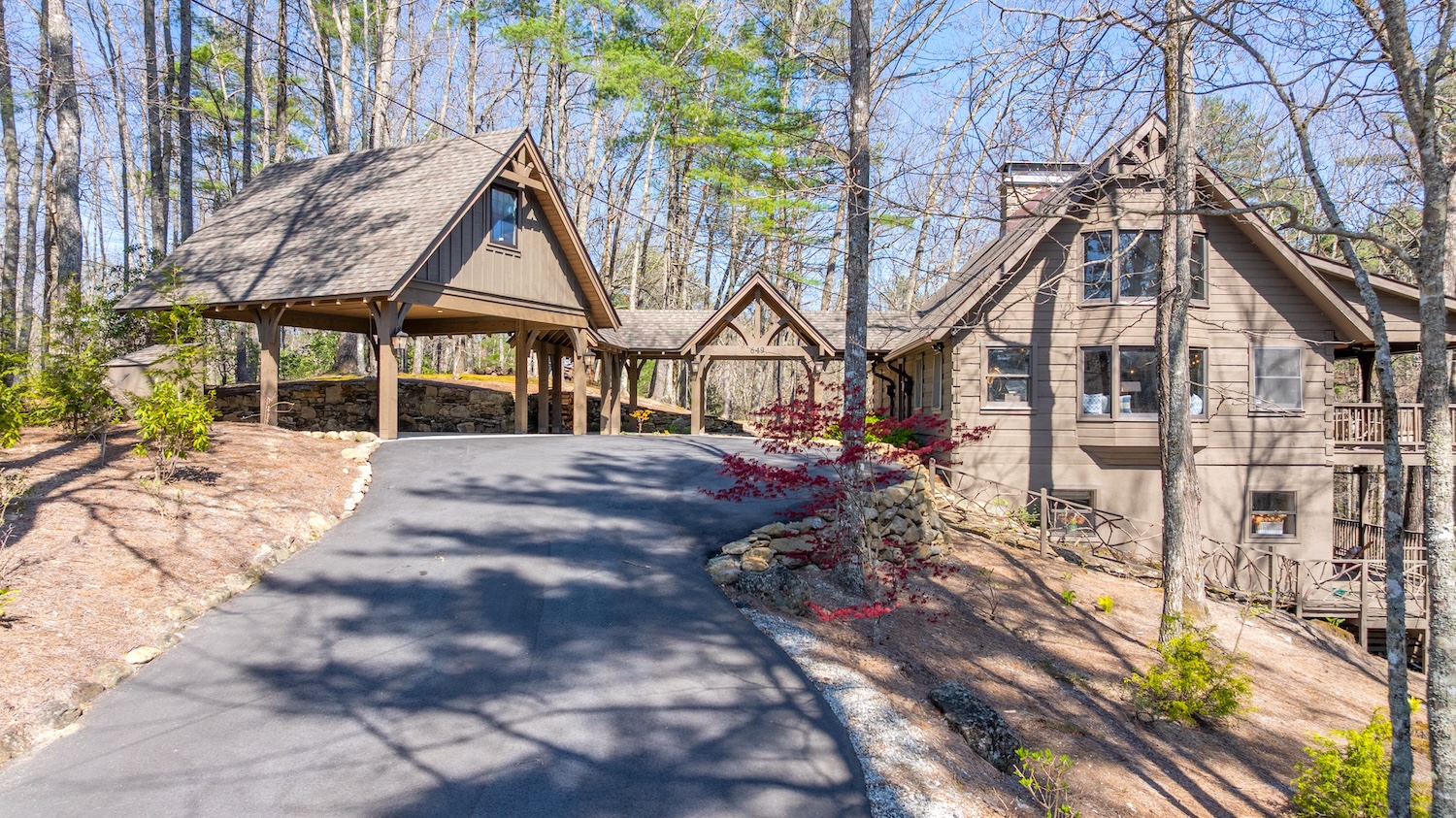 Cashiers, North Carolina 28717, 3 Bedrooms Bedrooms, ,3 BathroomsBathrooms,Residential,For Sale,10451