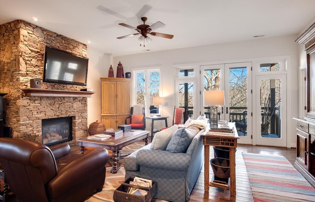 Highlands, North Carolina 28741, 3 Bedrooms Bedrooms, ,3 BathroomsBathrooms,Residential,For Sale,10453