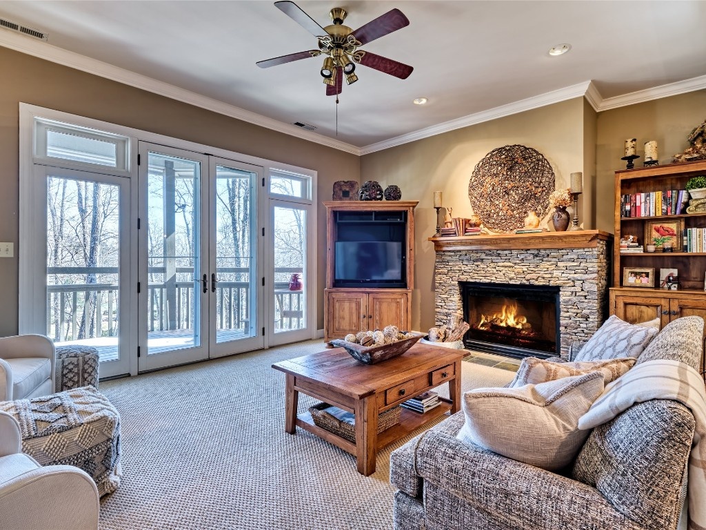 Highlands, North Carolina 28741, 2 Bedrooms Bedrooms, ,2 BathroomsBathrooms,Residential,For Sale,10457