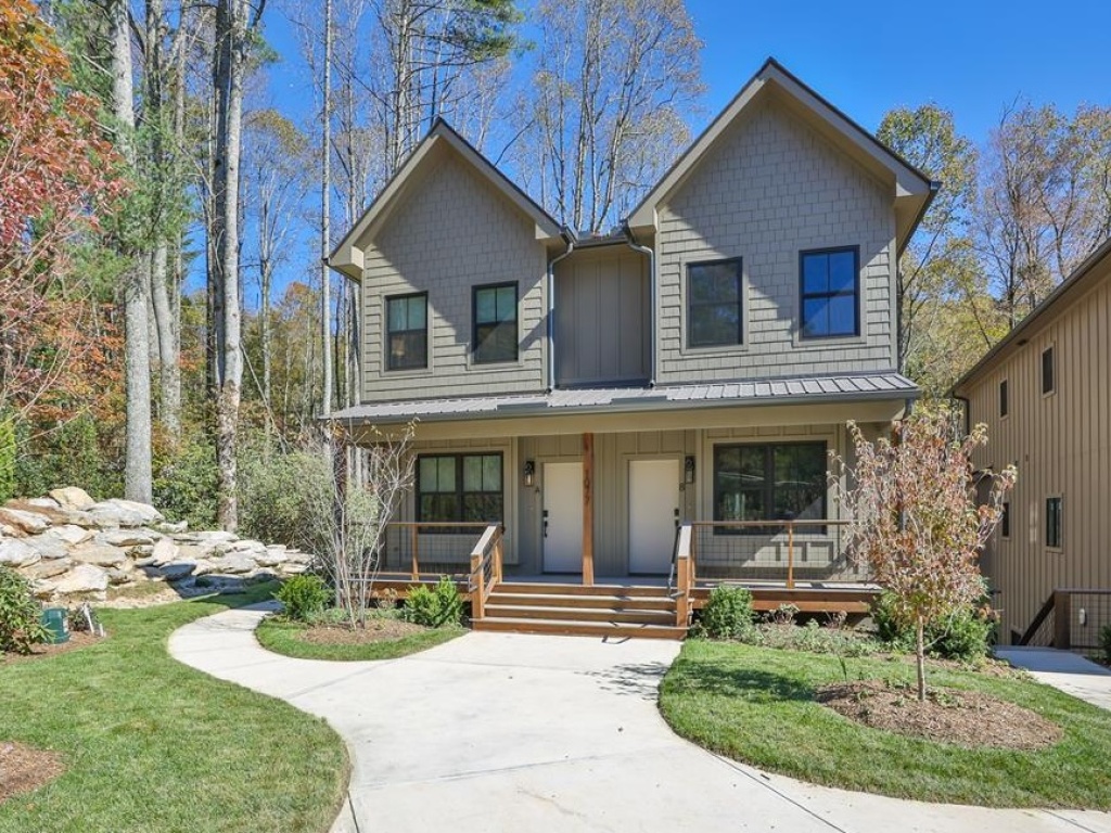 Highlands, North Carolina 28741, 3 Bedrooms Bedrooms, ,3.5 BathroomsBathrooms,Residential,For Sale,10462