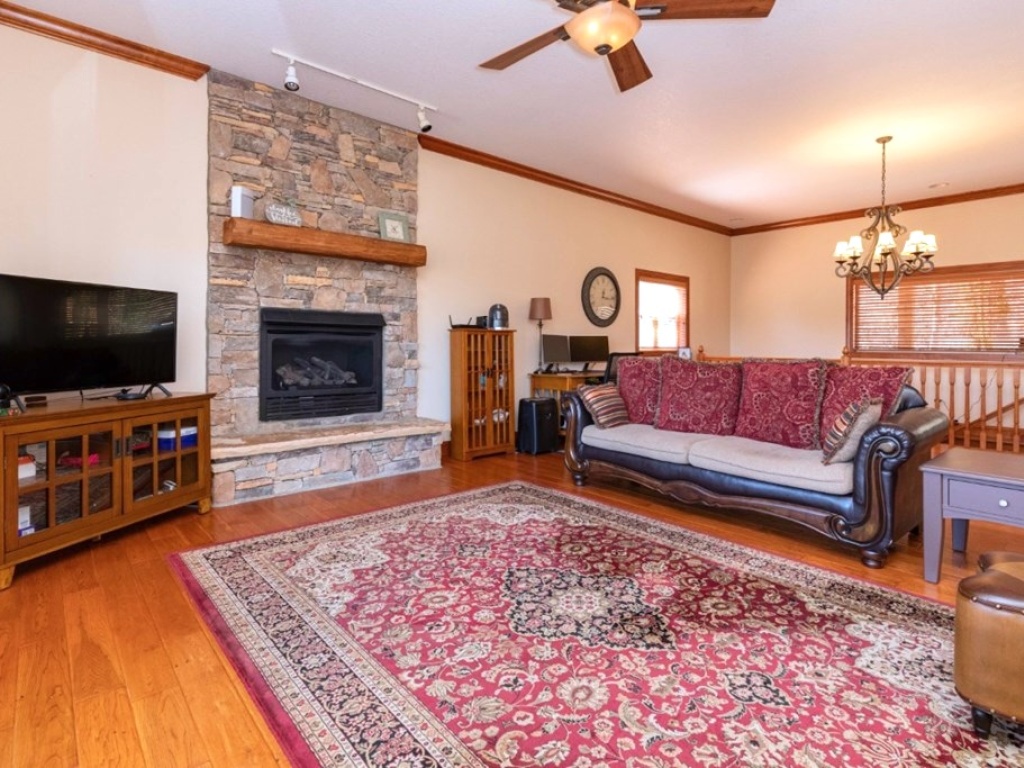 Whittier, North Carolina 28789, 3 Bedrooms Bedrooms, ,3 BathroomsBathrooms,Residential,For Sale,10471