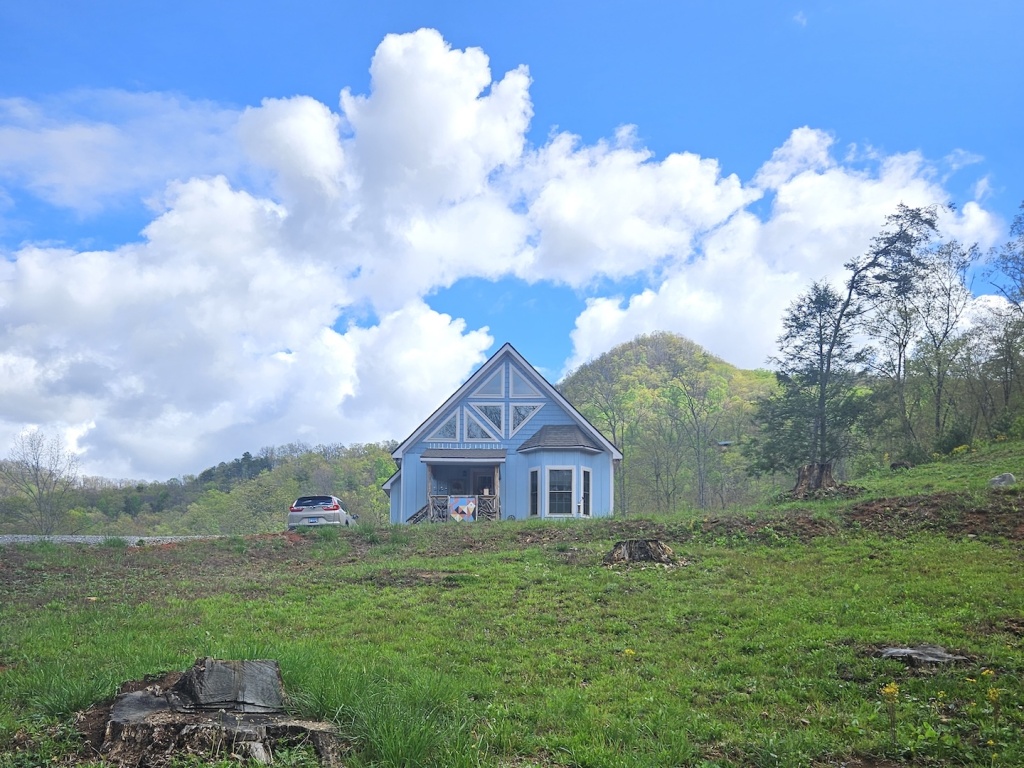 Tuckasegee, North Carolina 28783, 1 Bedroom Bedrooms, ,1 BathroomBathrooms,Residential,For Sale,10474