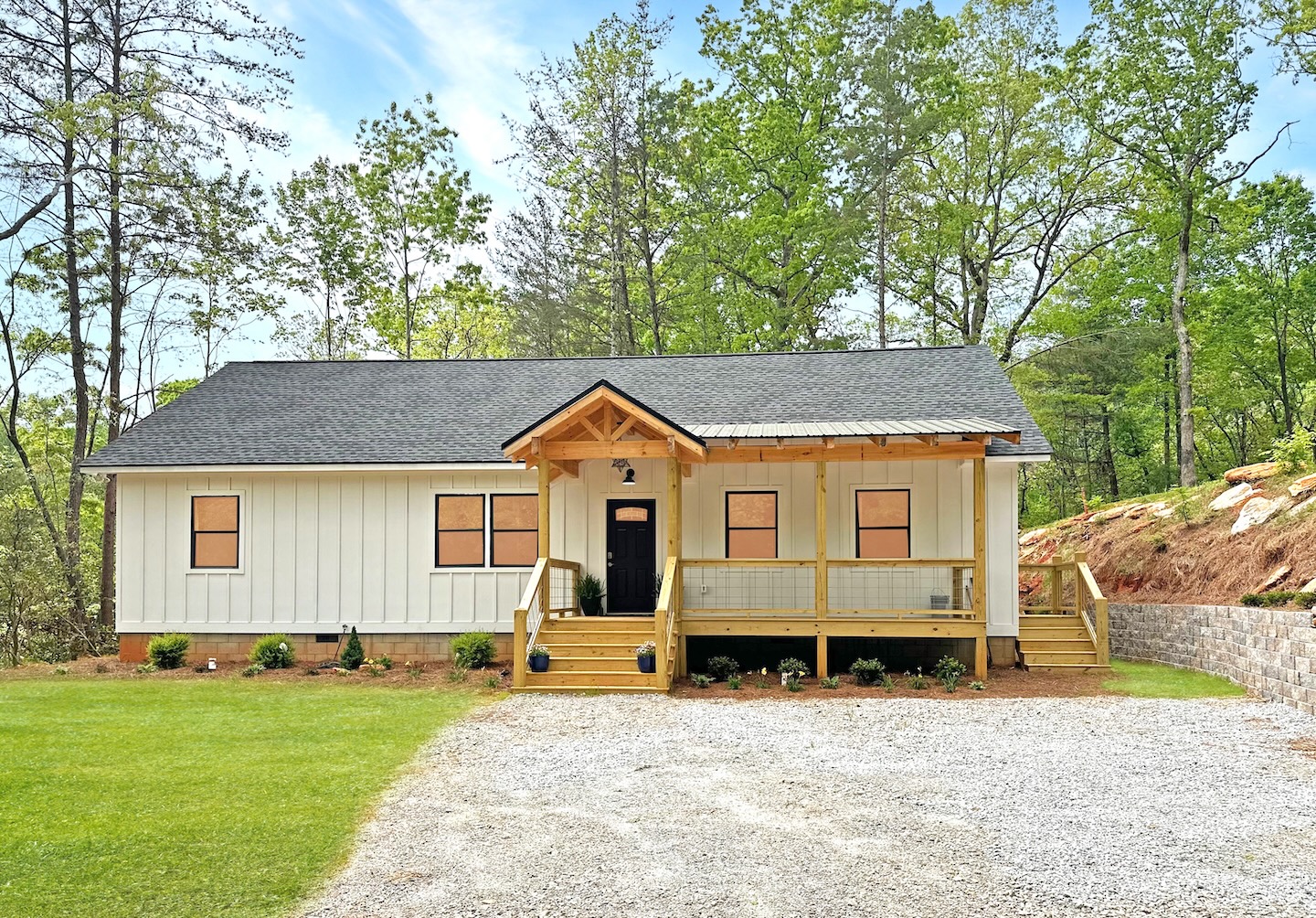 Clayton, Georgia 30525, 3 Bedrooms Bedrooms, ,2 BathroomsBathrooms,Residential,For Sale,10478