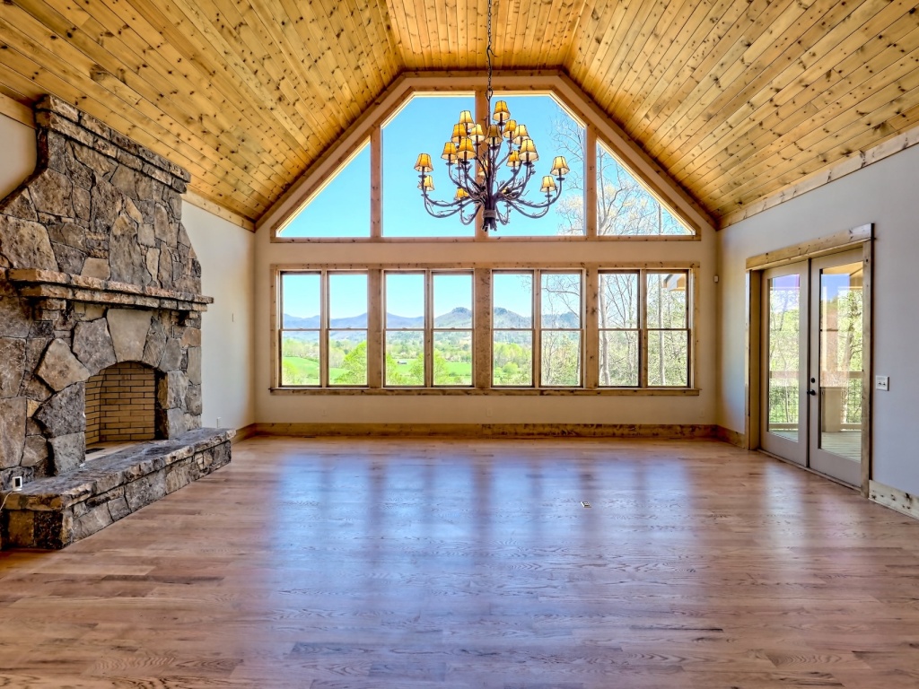 Rabun Gap, Georgia 30568, 5 Bedrooms Bedrooms, ,Residential,For Sale,10495