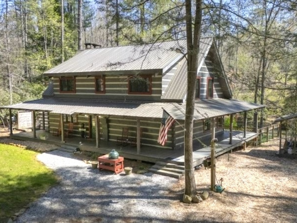 Cleveland, Georgia 30528, 2 Bedrooms Bedrooms, ,2.5 BathroomsBathrooms,Residential,For Sale,10510
