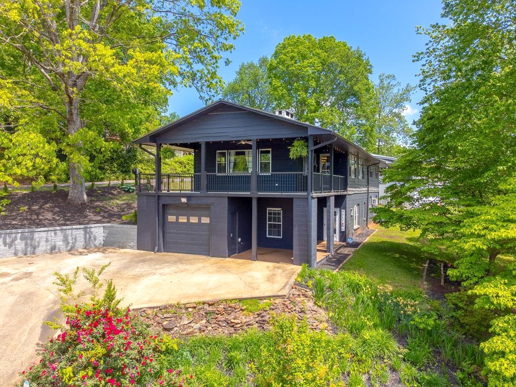 Franklin, North Carolina 28734, 5 Bedrooms Bedrooms, ,2 BathroomsBathrooms,Residential,For Sale,10531