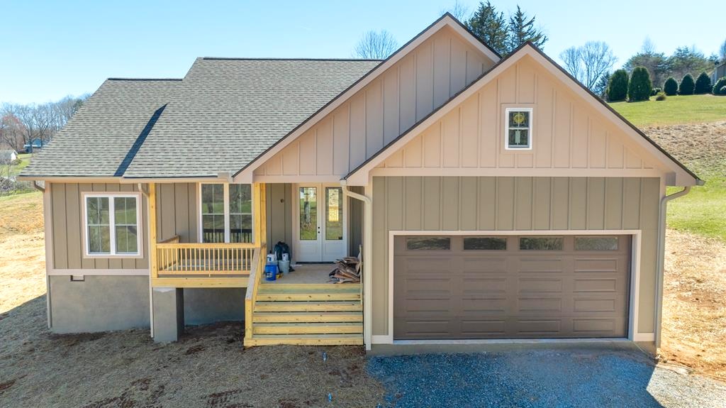 Franklin, North Carolina 28734, 3 Bedrooms Bedrooms, ,2 BathroomsBathrooms,Residential,For Sale,10541