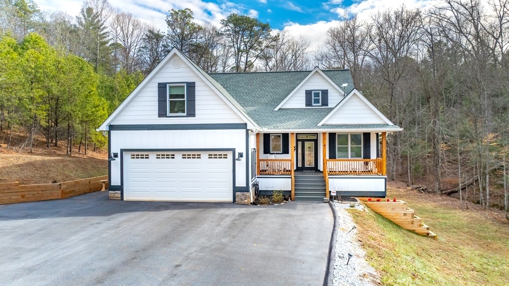 Franklin, North Carolina 28734, 3 Bedrooms Bedrooms, ,2 BathroomsBathrooms,Residential,For Sale,10542