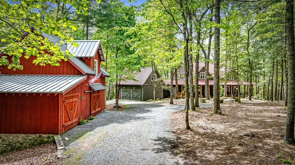 Ellijay, Georgia 30540, 4 Bedrooms Bedrooms, ,4 BathroomsBathrooms,Residential,For Sale,10551
