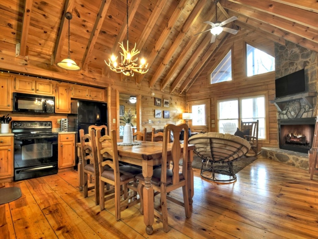 Cherry Log, Georgia 30522, 2 Bedrooms Bedrooms, ,2 BathroomsBathrooms,Residential,For Sale,10558