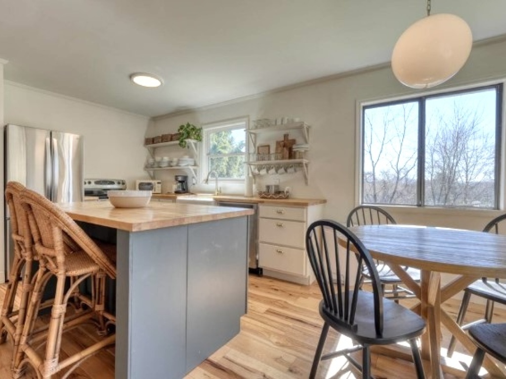 Hayesville, North Carolina 28904, 3 Bedrooms Bedrooms, ,3 BathroomsBathrooms,Residential,For Sale,10582