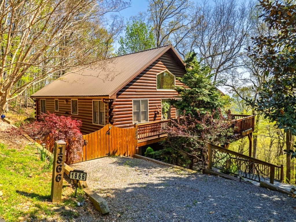 Ellijay, Georgia 30540, 2 Bedrooms Bedrooms, ,2 BathroomsBathrooms,Residential,For Sale,10585