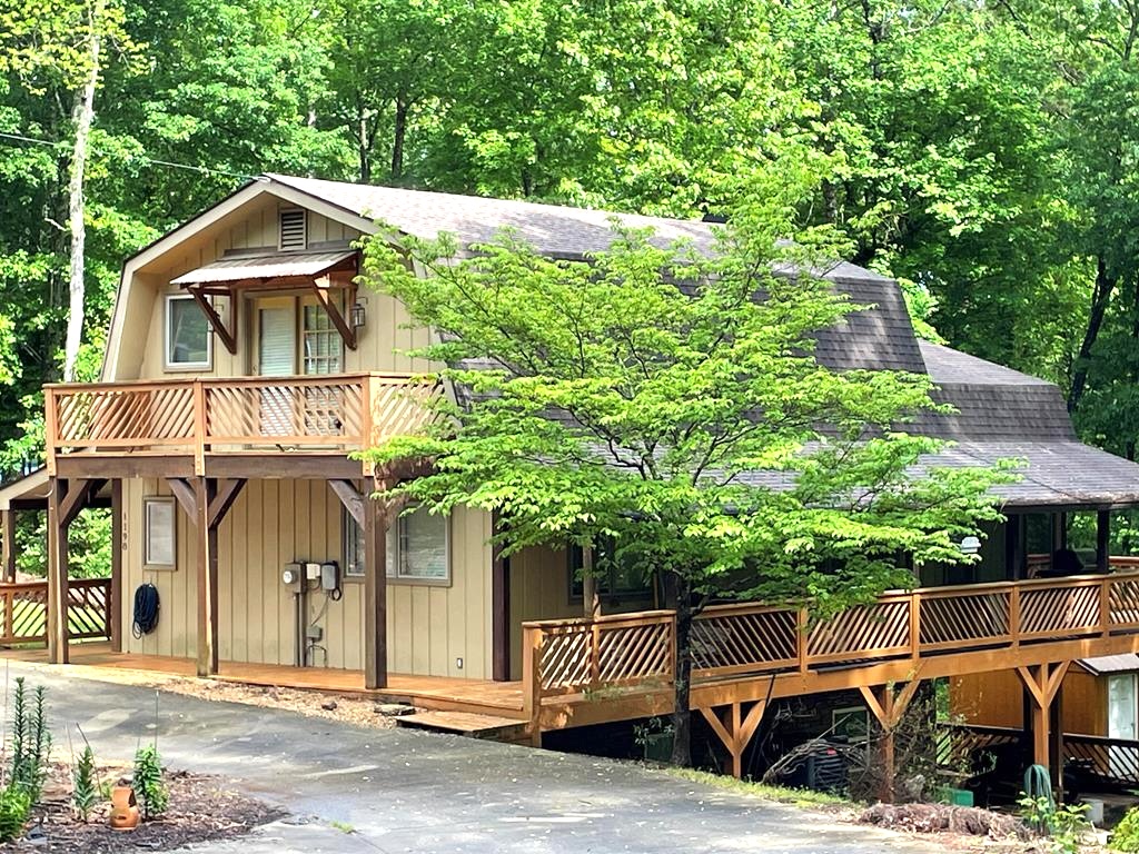 Hayesville, North Carolina 28904, 2 Bedrooms Bedrooms, ,3 BathroomsBathrooms,Residential,For Sale,10595
