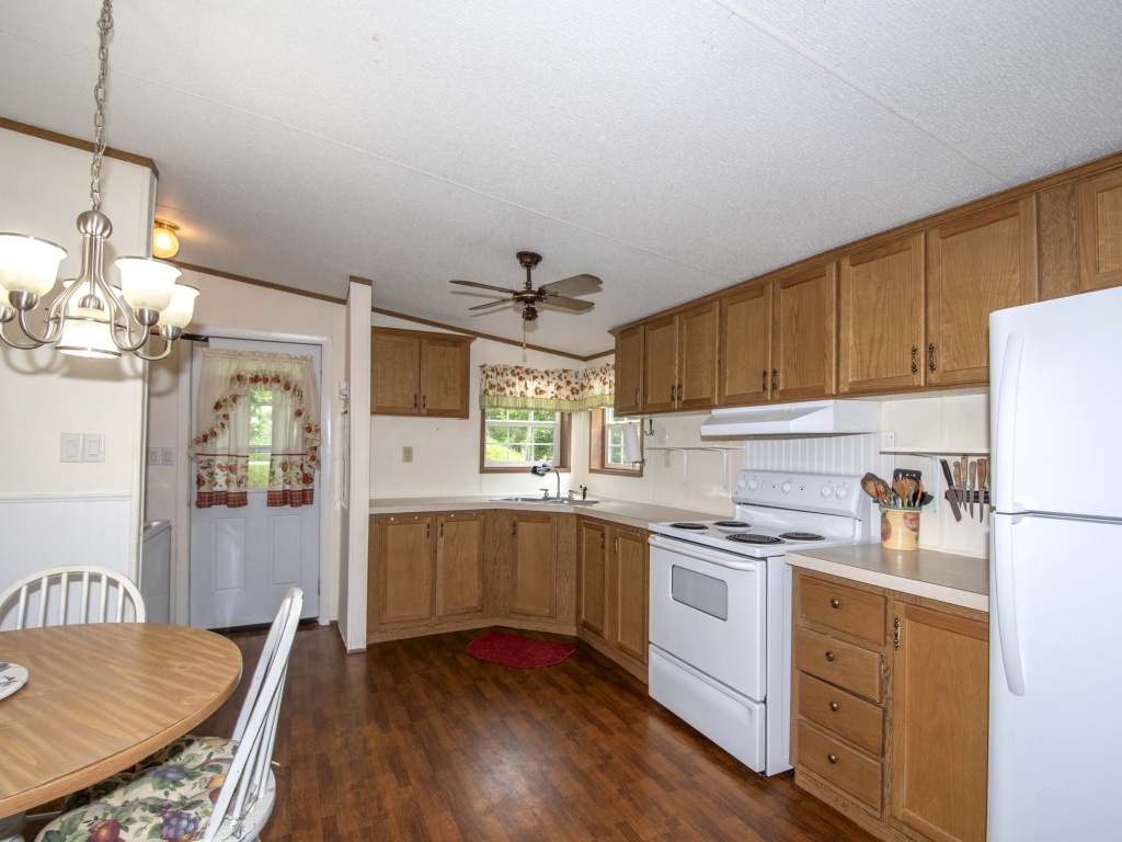Hayesville, North Carolina 28904, 2 Bedrooms Bedrooms, ,2 BathroomsBathrooms,Residential,For Sale,10596