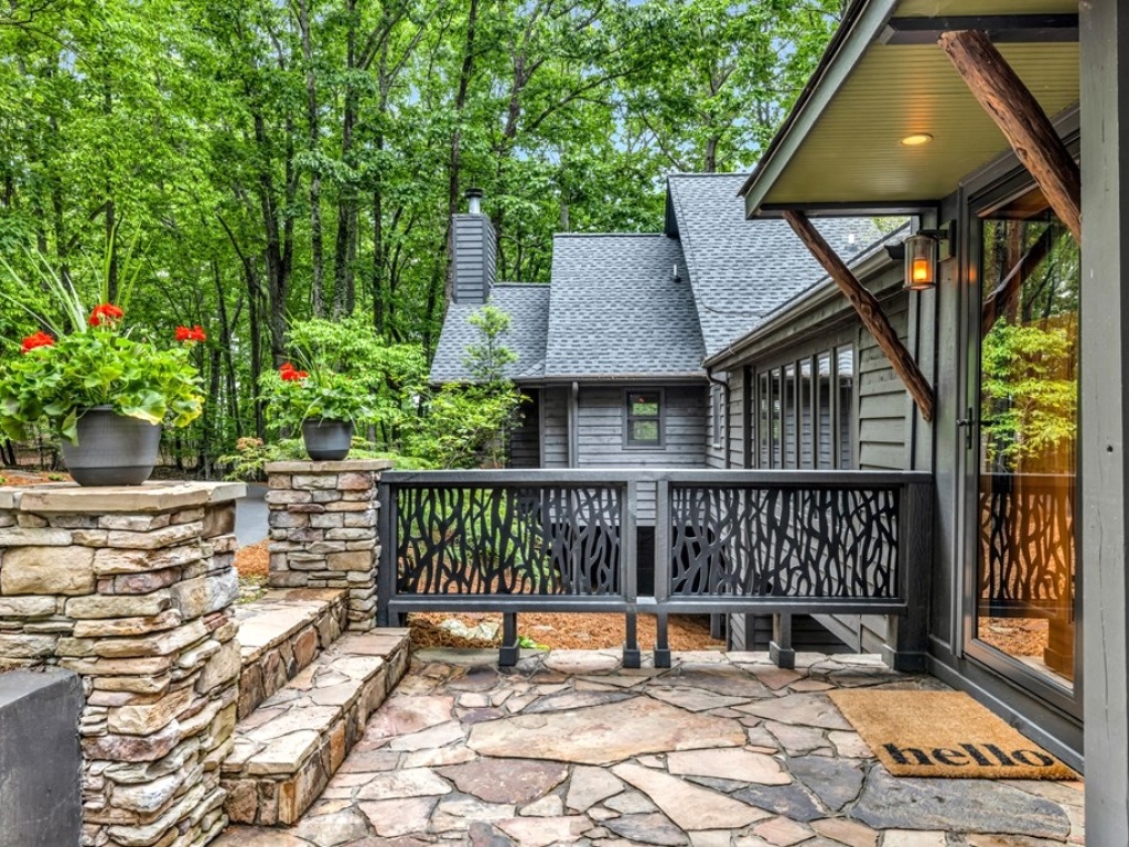 Hayesville, North Carolina 28904, 4 Bedrooms Bedrooms, ,3 BathroomsBathrooms,Residential,For Sale,10597
