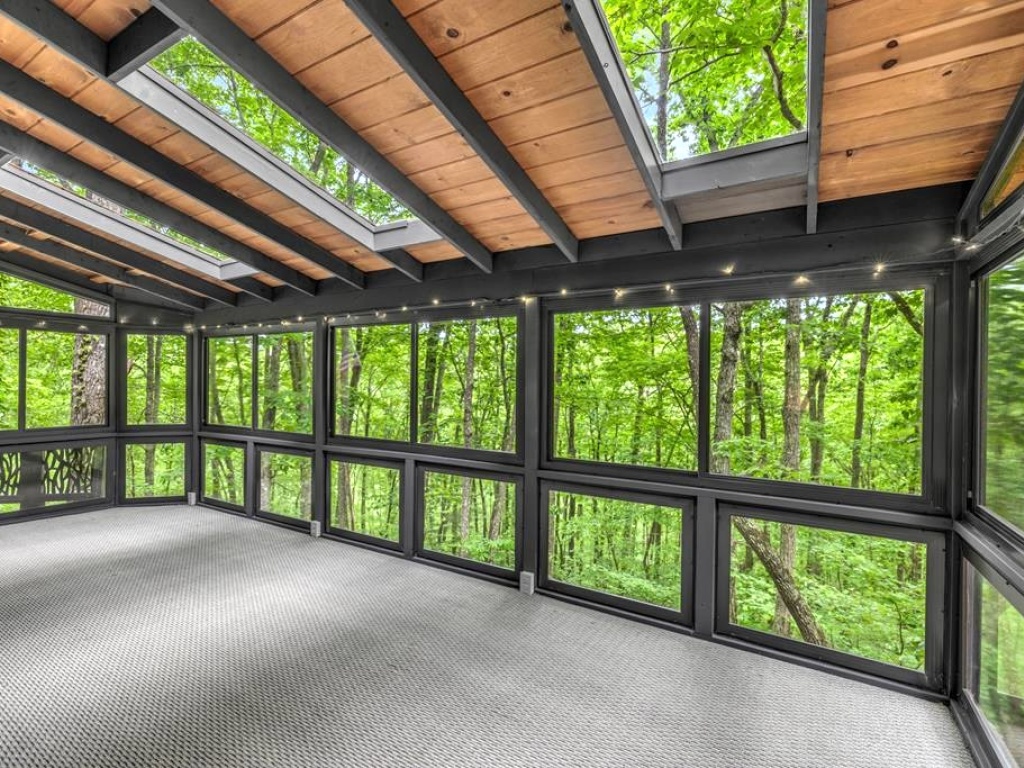 Hayesville, North Carolina 28904, 4 Bedrooms Bedrooms, ,3 BathroomsBathrooms,Residential,For Sale,10597