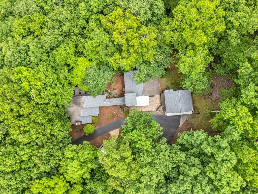Hayesville, North Carolina 28904, 4 Bedrooms Bedrooms, ,3 BathroomsBathrooms,Residential,For Sale,10597