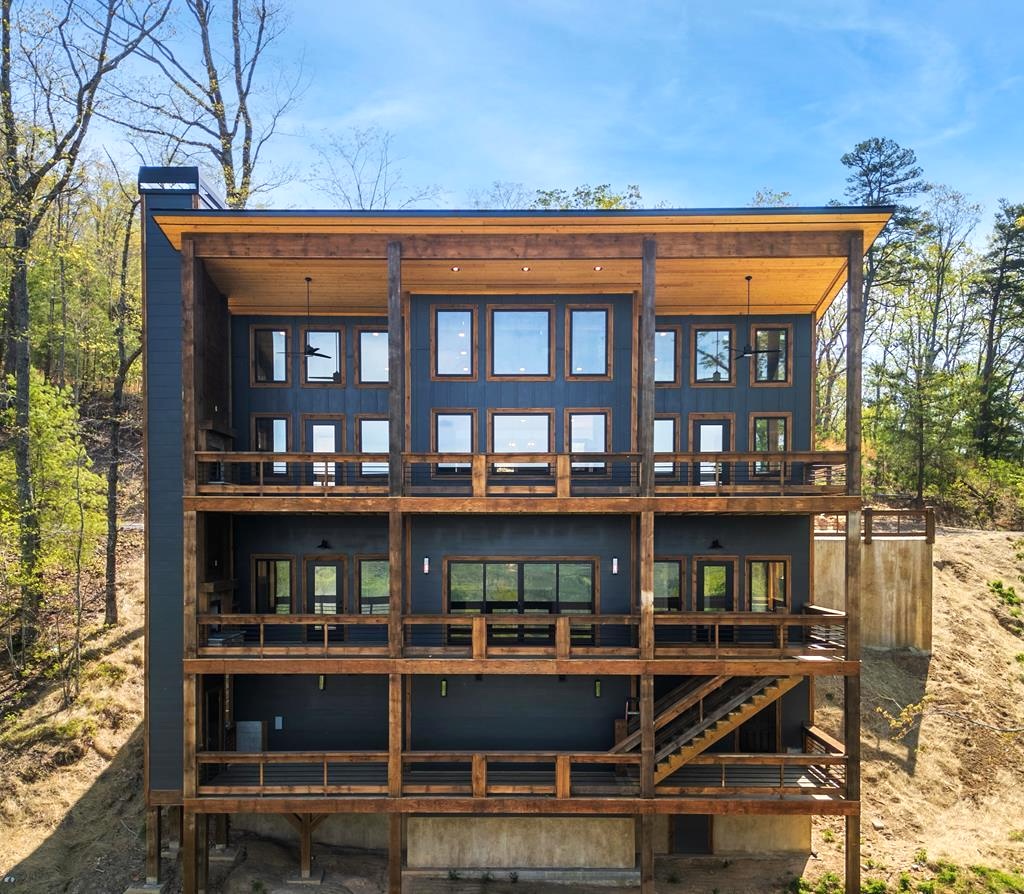 Mineral Bluff, Georgia 30559, 4 Bedrooms Bedrooms, ,4 BathroomsBathrooms,Residential,For Sale,10605